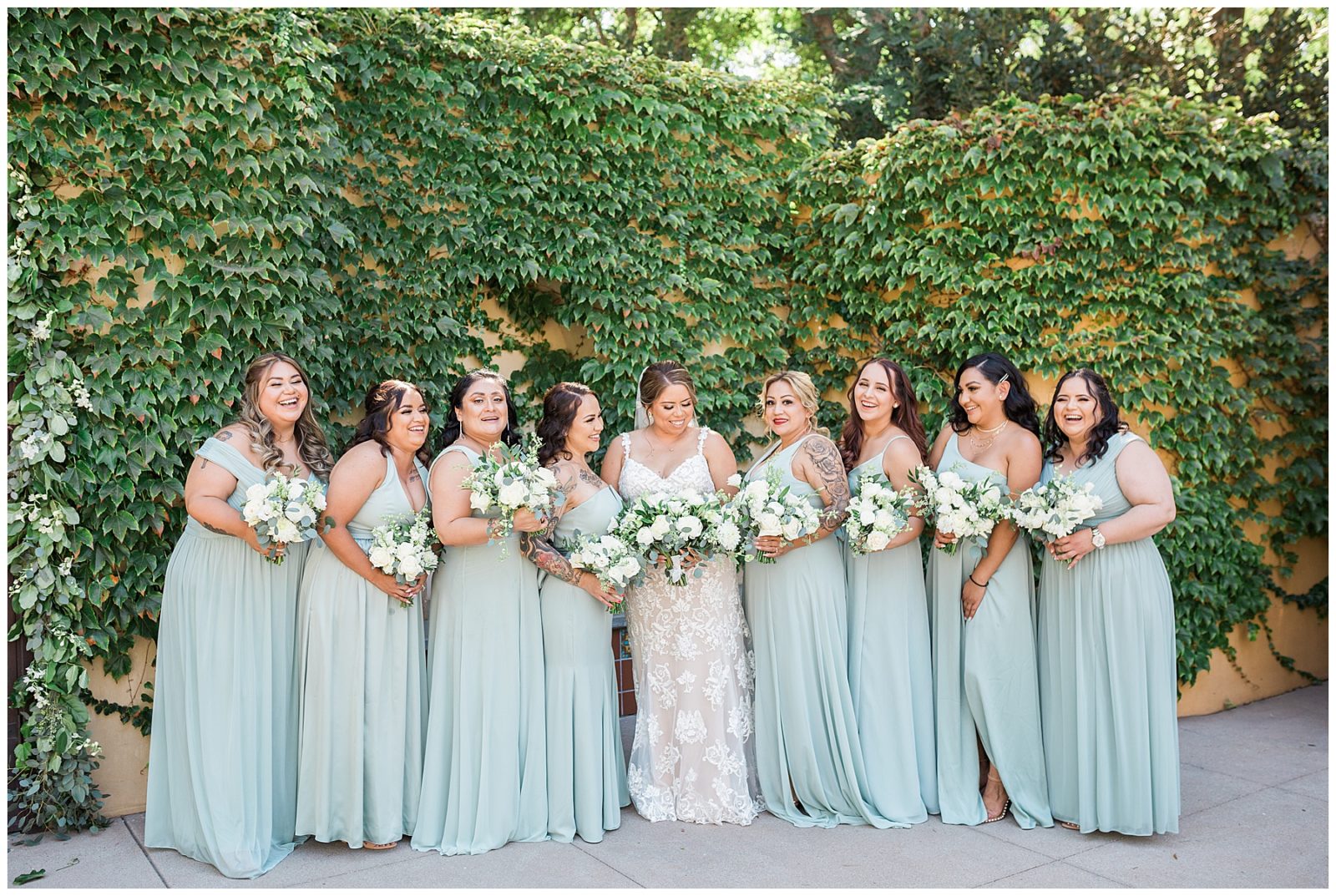 bridesmaids and the bride portraits